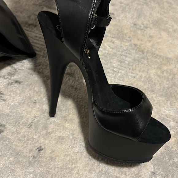 Women’s Black Platform Stiletto Open Lace Up Boots - Picture 5 of 14